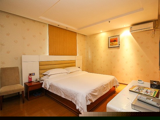 高级大床房（无窗）