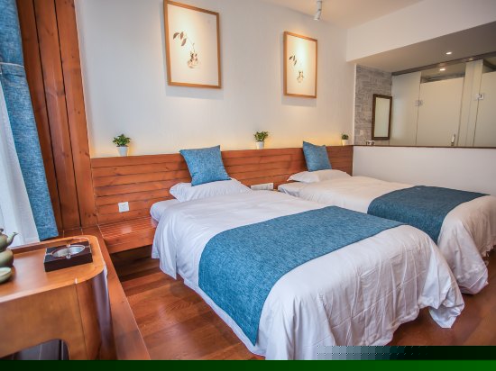 温馨标准双人床