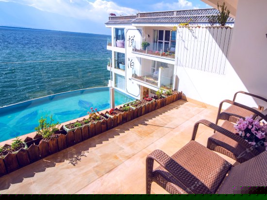 白塘180°正面海景大床房