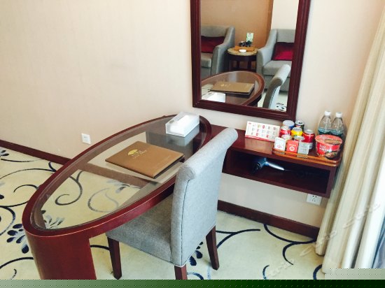 标准单人房（无窗）