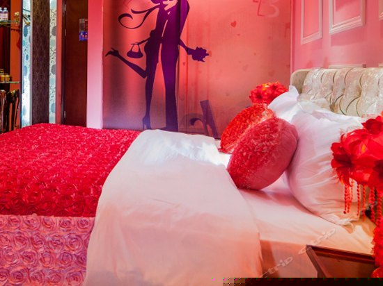 温馨情侣房（无窗）