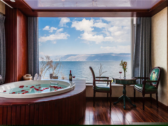 玫瑰绽放双海景豪华房