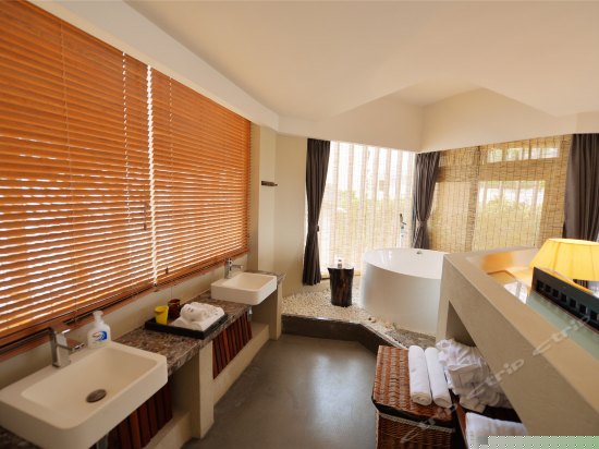 玉龙雪山全景房