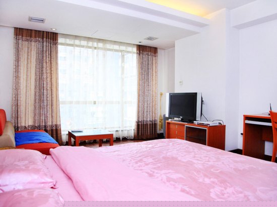 豪华商务大床房