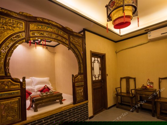 豪华古典土炕房