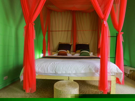 阳台河景大床房B