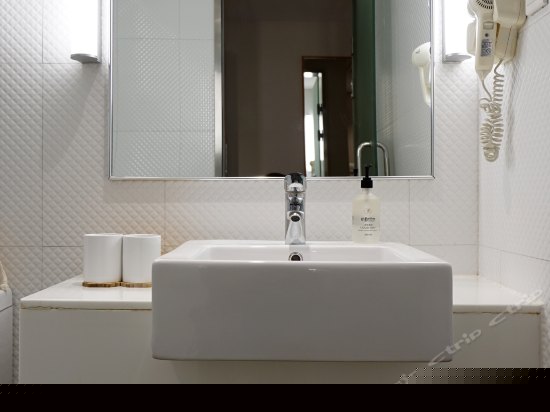 零压高级大床房