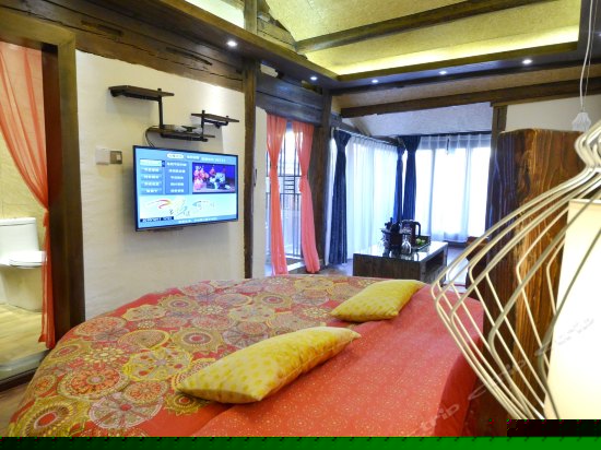 风情院优雅人生浪漫圆床房