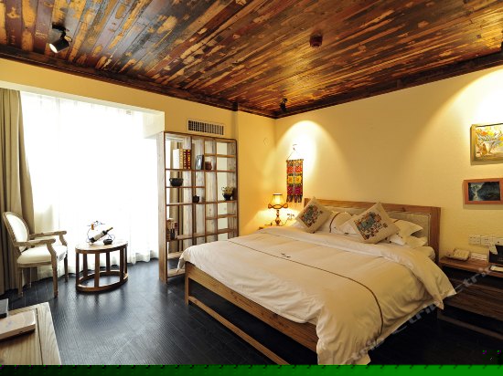 薰衣草精品大床房