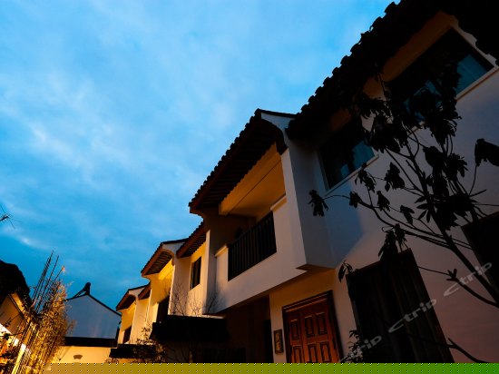 书香景观套房（一卧一厅）