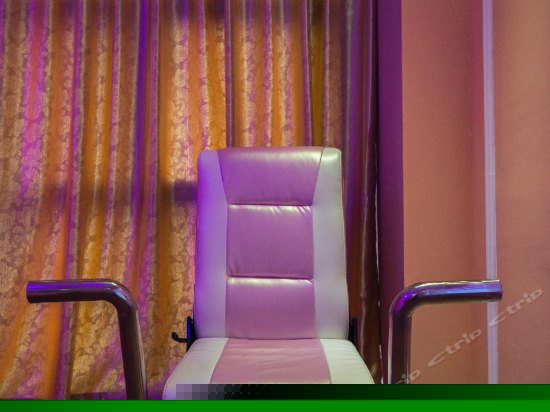 洞房花烛夜影院房