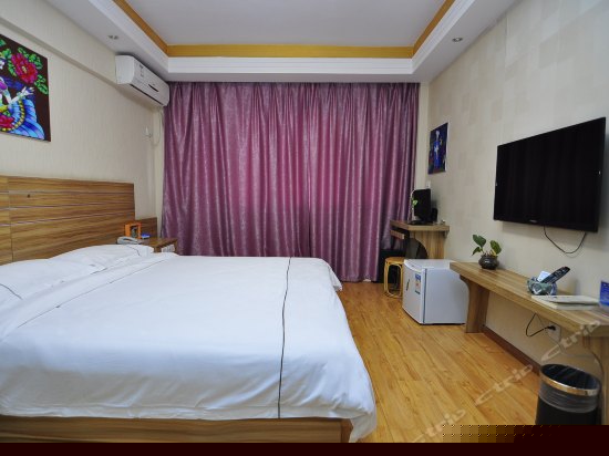 基诺风情大床间