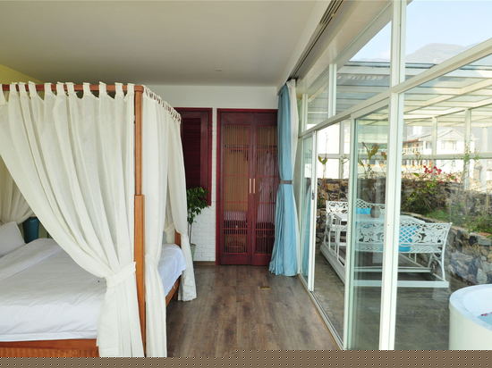 独立露台海景大床房