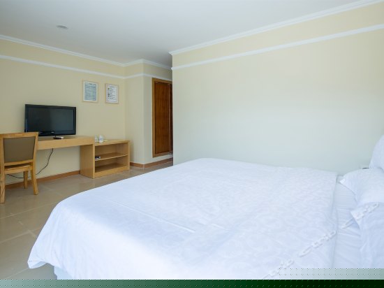 三亚的情别墅海景亲子套