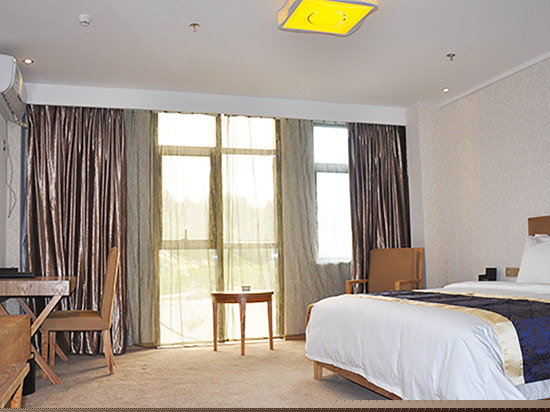 高级商务大床房