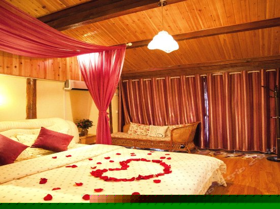 二楼甜甜蜜蜜房