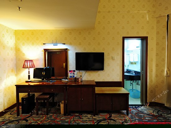 商务电脑大床间