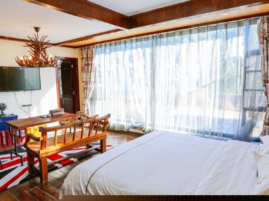 美式海景大床房