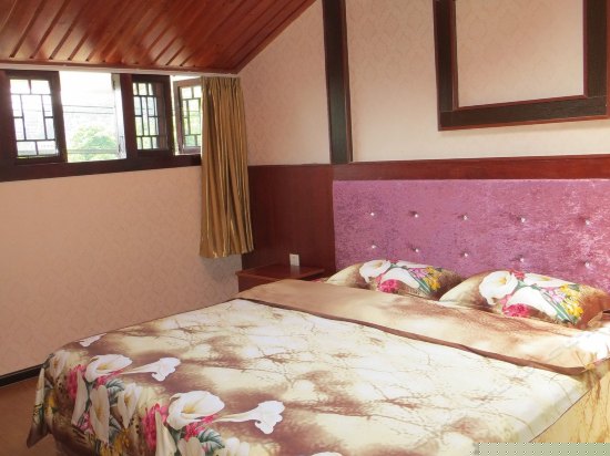 江景天窗三人房