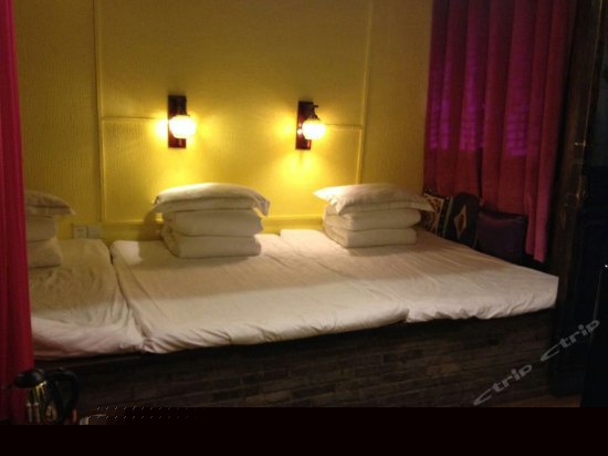 望古城特惠三人间