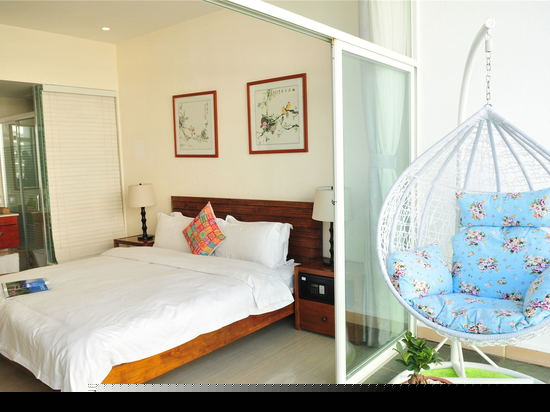 侧面海景大床房