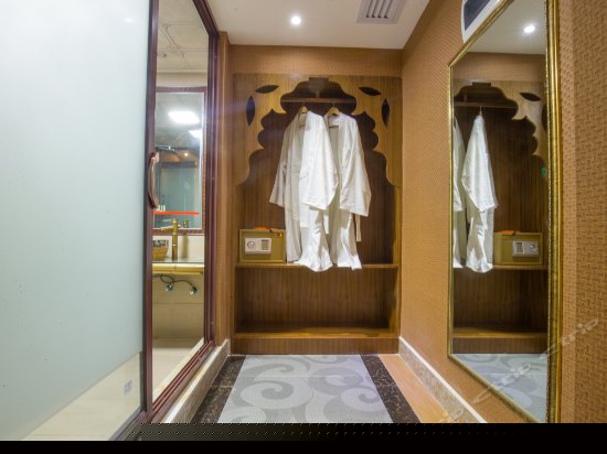 风情亲子带客厅豪华套房