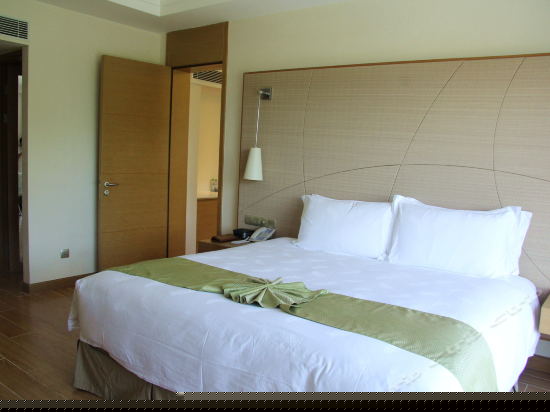 假日豪华面海套房