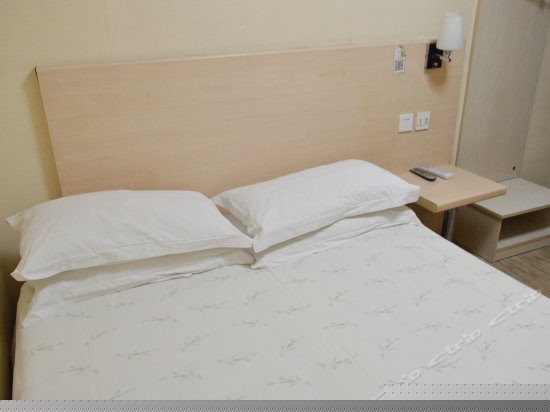 经济大床房