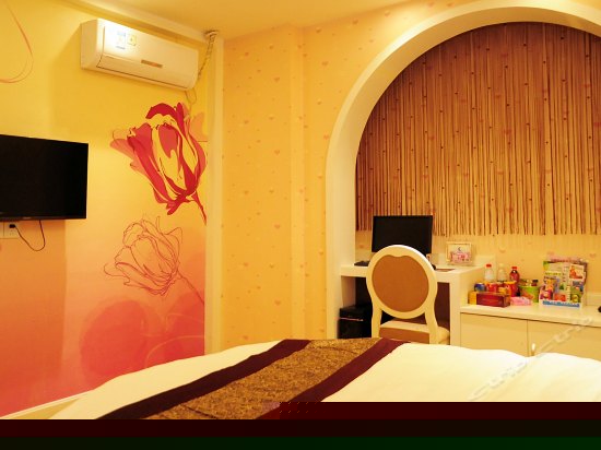 特色单人圆床房