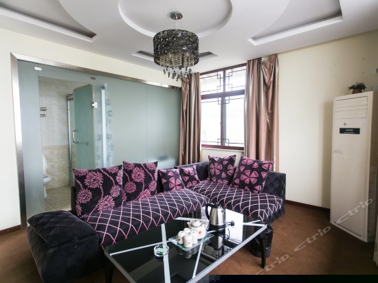 特色湖景阳台套房