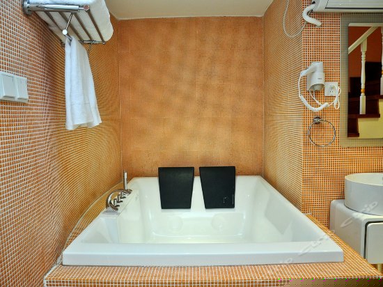 M33豪华复式公主主题房(无窗)