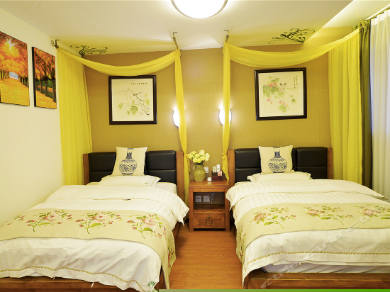 二号院时光雅舍双床房