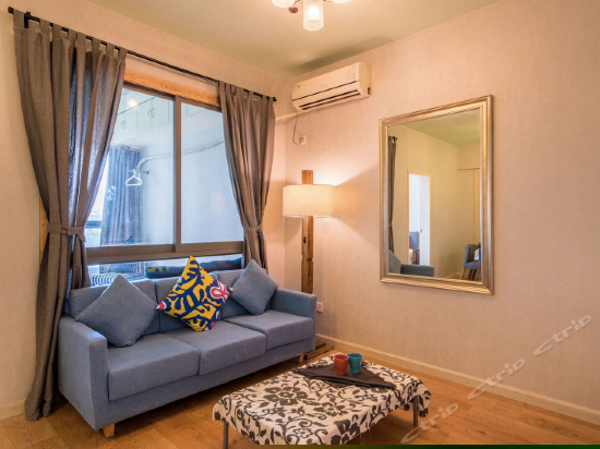 比邻双卧有套房