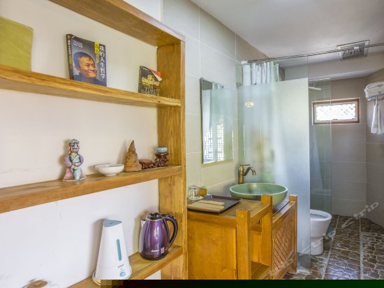 榻榻米大床房(知画）