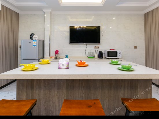 A12211镇店之宝无敌江景简欧轻奢房