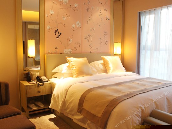 豪华市景大床房