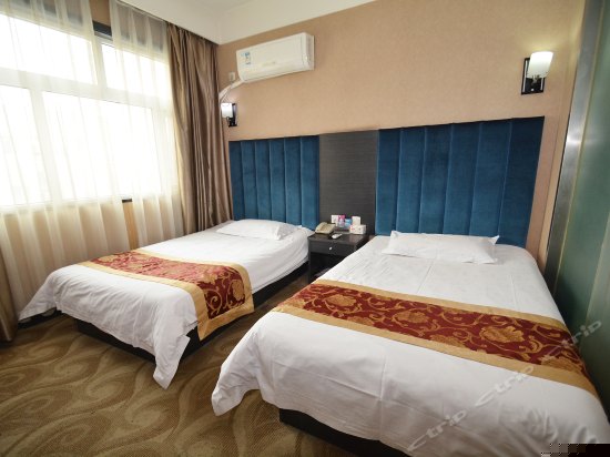 标准双床房