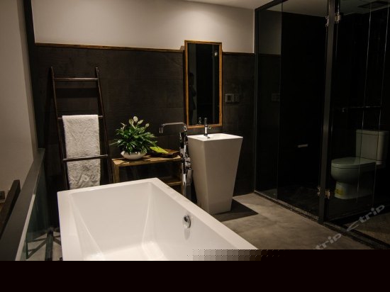 仲夏（海景大床房）