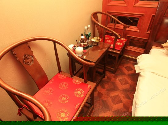 豪华风情大床房