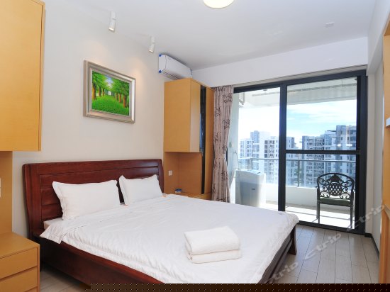 高级蜜月大床房