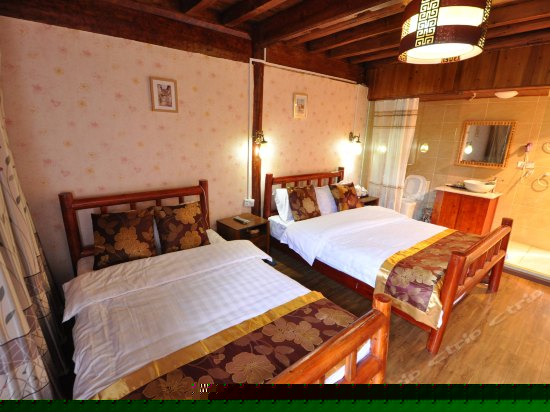 温馨家庭房（桃花源）