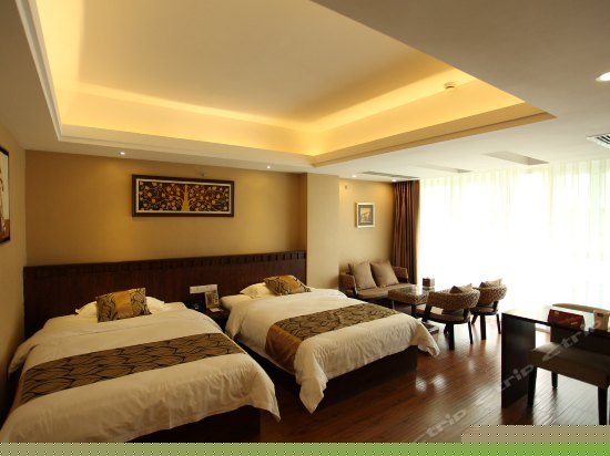 豪华园景双床间