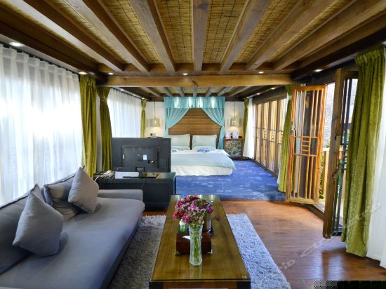 风情院唯美大床房