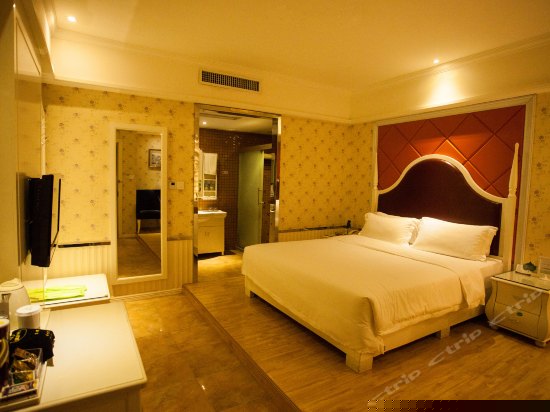 高级大床间