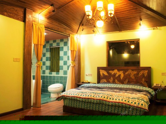 甲米时光院豪华大床房