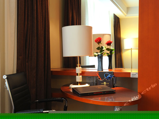 商务大床房