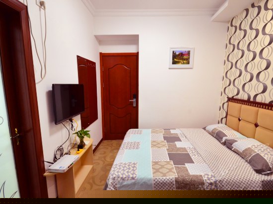 豪华阳台大床房