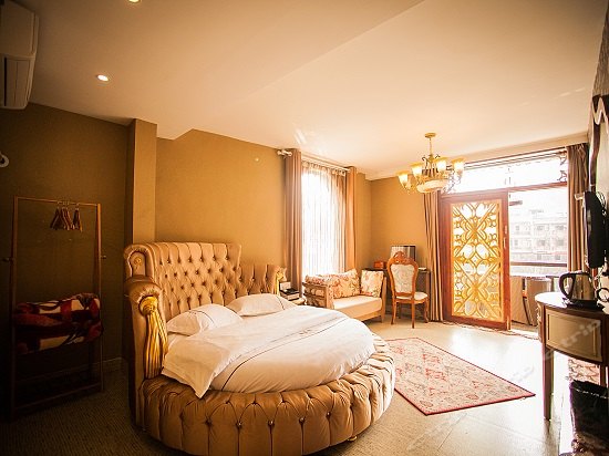 阿拉丁（江景阳台大床房）