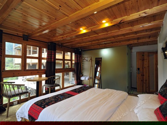 全景阳台大床房