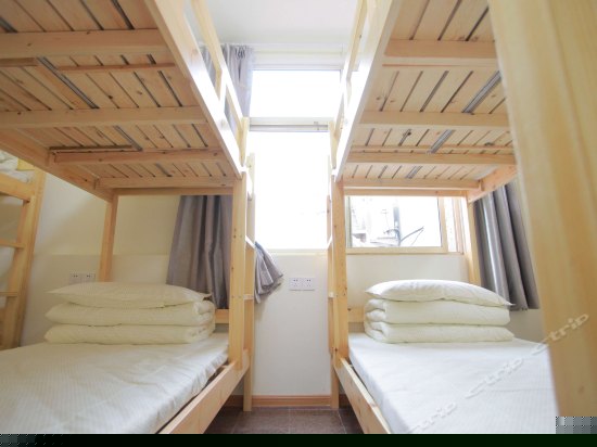 青年旅舍（床位）